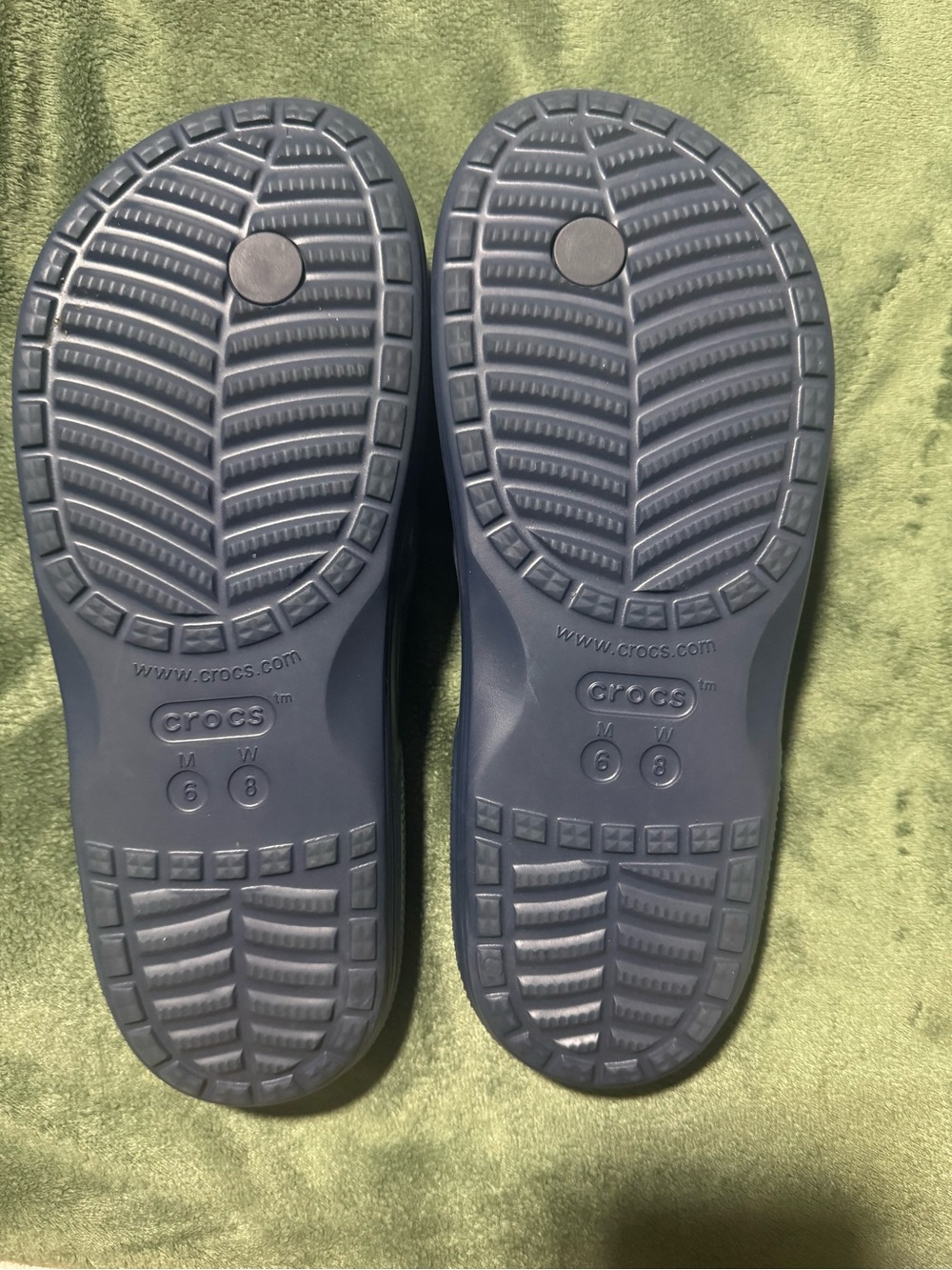 Crocs flip flops - Picture 6 of 8